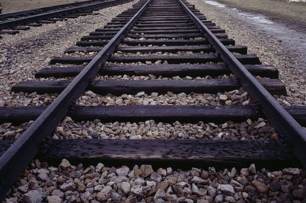 चंदौसी-मुरादाबाद रेलवे ट्रैक पर टूटी मिली पटरी (फाइल फोटो)