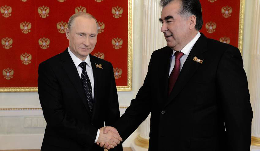 रूस के राष्ट्रपति  और  तजाकिस्तान के राष्ट्रपति 