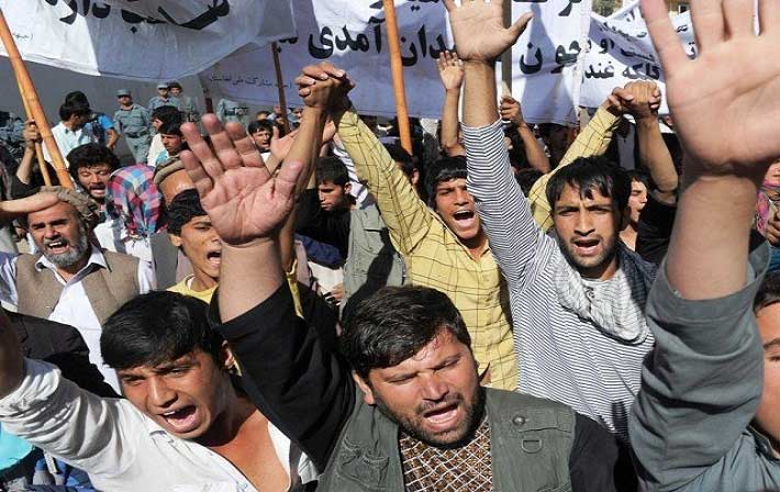 अफगानिस्तान में पाकिस्तान के खिलाफ लोग सड़कों पर उतर आए 