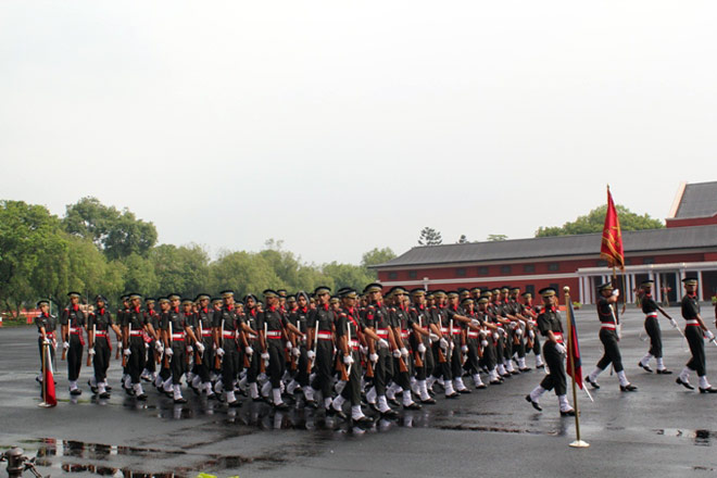 भारतीय सैन्य अकादमी में पासिंग आउट परेड 