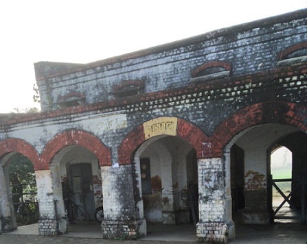 बदहाल नईकोट रेलवे स्टेशन