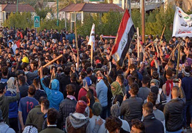 इराक में सरकार विरोधी प्रदर्शनकारियों और शिया धर्मगुरु में हुई हिंसक झड़प (फाइल फोटो)