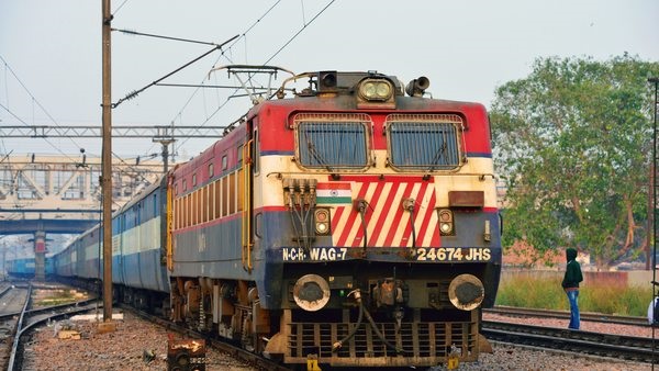 भारतीय रेलवे ने ट्रेनें की कैंसिल