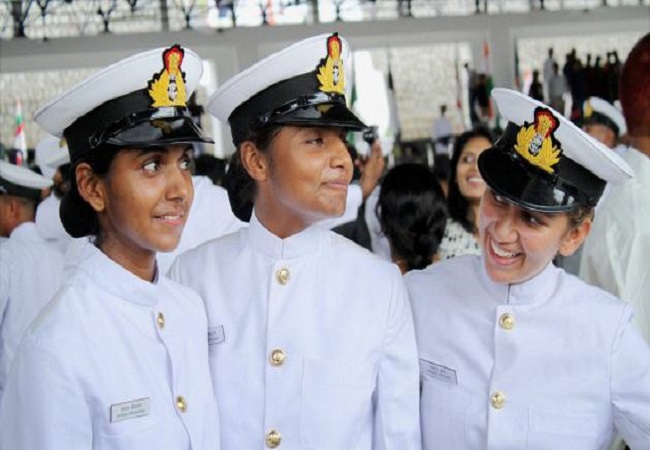 नौसेना में सेवारत महिलाएं ( फाइल फोटो )