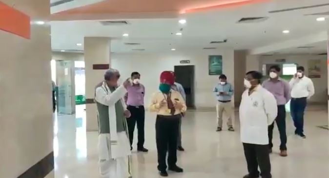 अश्विनी कुमार चौबे सफदरजंग अस्पताल का दौरा