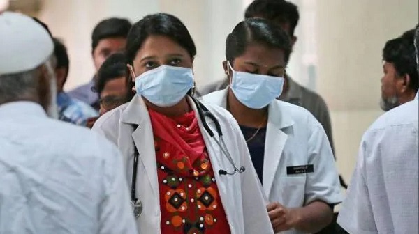 भारत में बढ़ते जा रहे कोरोना के मरीज (फाइल फोटो)
