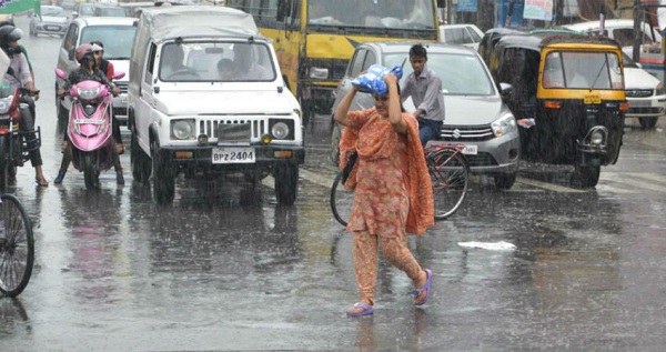 बिहार में तेज बारिश की चेतावनी