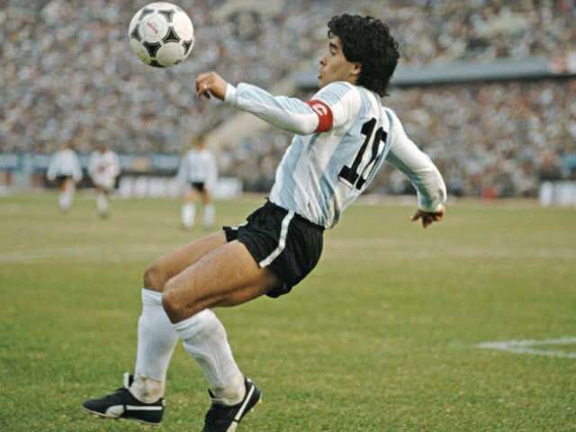 महान फुटबॉलर डिएगो माराडोना