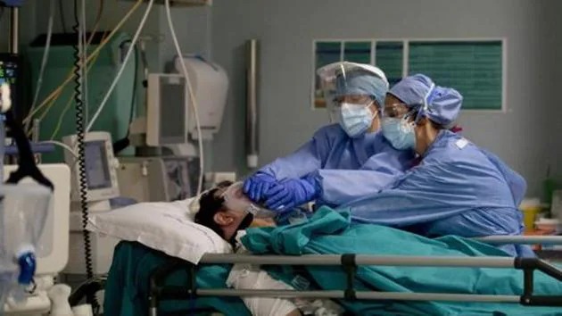 अस्पतालों में सुविधाओं की कमी से भी बढीं मौतें (फाइल फोटो)