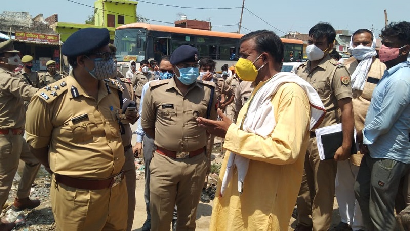 मौतों के बाद अवैध शराब को लेकर जांच में जुटा अलीगढ़ पुलिस-प्रशासन