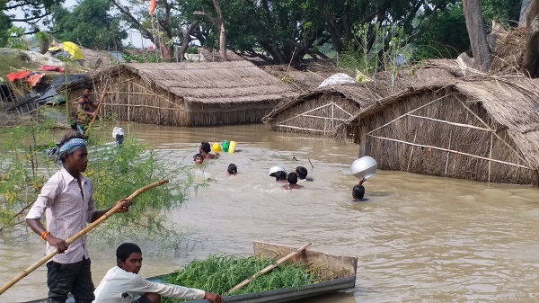 बिहार में बाढ़ की स्थिति (फाइल फोटो)