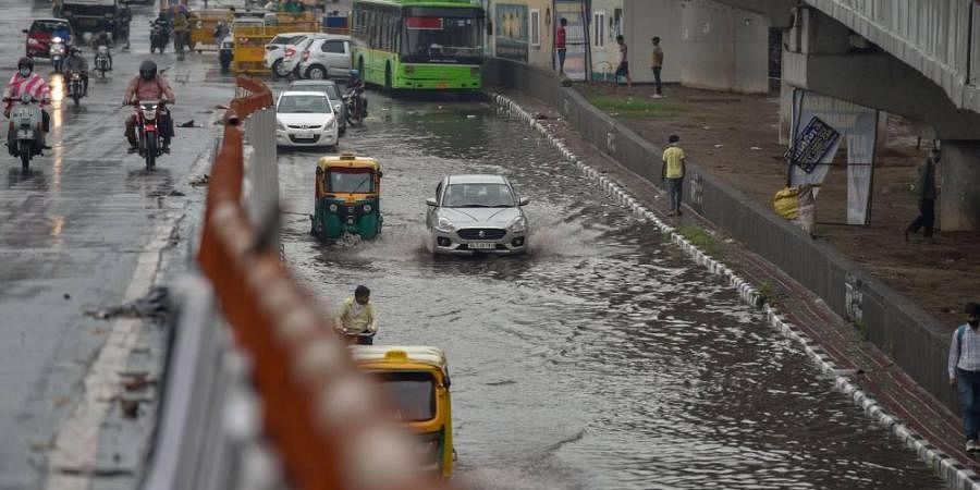 दिल्ली में मंगलवार को जमकर हुई बारिश