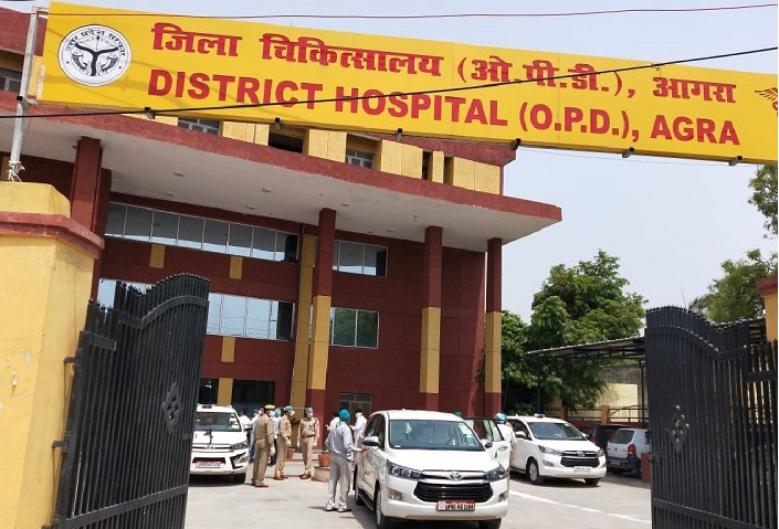 कई बुखार पीड़ित सरकारी और निजी अस्पतालों में भर्ती (फाइल फोटो)