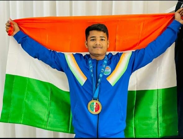 गोरखपुर के कुणाल कुमार ने इटली में जीता कांस्य पदक