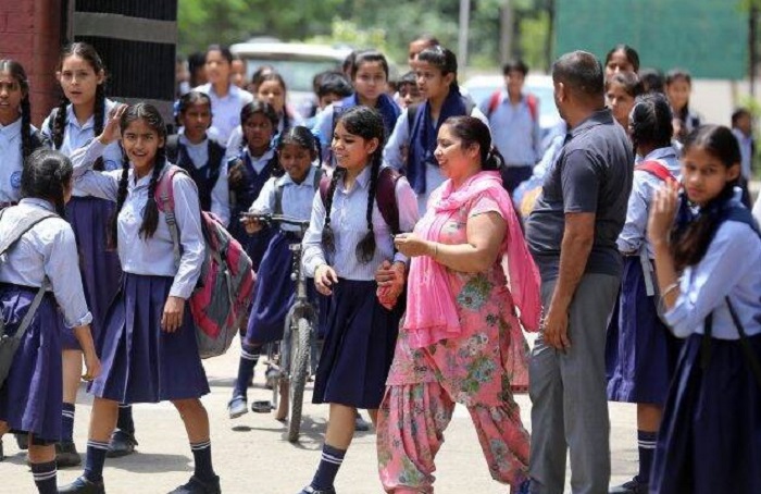 यूपी में निजी स्कूलों की फीस में बढ़ोत्तरी को मंजूरी (फाइल फोटो)