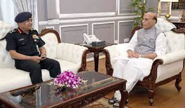 सेना प्रमुख जनरल मनोज पांडे ने की रक्षा मंत्री से मुलाकात