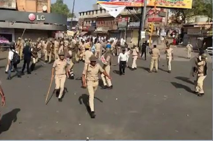 जौधपुर में ईद पर पथराव, नमाज के बाद पुलिस का लाठीचार्ज