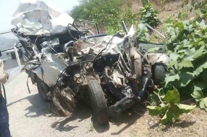सड़क हादसे में 3 लोगों की मौत (फाइल फोटो)