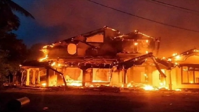 आग में जलकर खाक हुआ श्रीनगर का कोठी बाग थाना (फाइल फोटो)