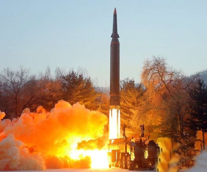 उत्तर कोरिया ने किया बैलिस्टिक मिसाइलों का परीक्षण (फाइल फोटो)