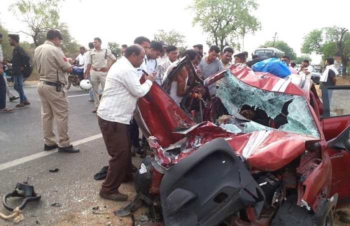 सड़क दुर्घटना में 4 की मौत (फाइल फोटो)