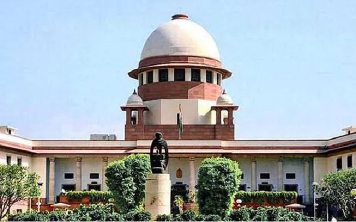 उच्चतम न्यायालय ने दिल्ली हाई कोर्ट भेजी याचिकाएं
