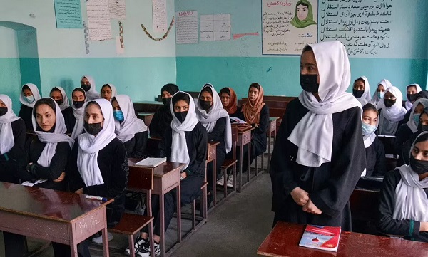 अस्थायी रूप से किये गये बंद  स्कूल : तालिबान  (फाइल फोटो )