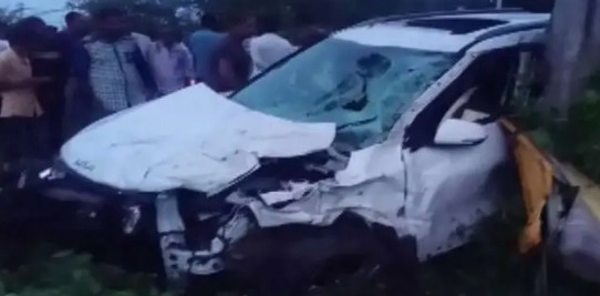 गुजरात में सड़क हादसे में 6 लोगों की मौत