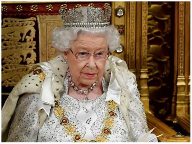 ब्रिटिश महारानी एलिजाबेथ द्वितीय के सम्मान  में एक दिन का राजकीय शोक