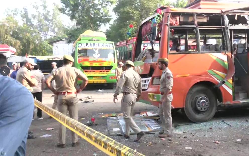 उधमपुर में बस में धमाका