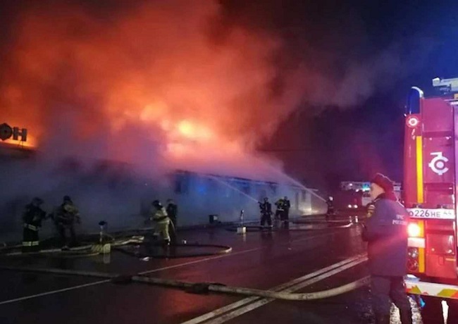रूस के नाइट क्लब में आग लगने से 13 लोगों की मौत