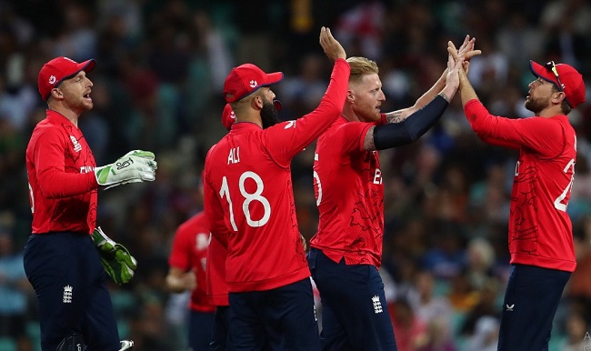 इंग्लैंड टी20 विश्व कप के सेमीफाइनल में पहुंचा