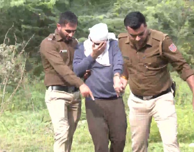 सबूत जुटाने आरोपी को महरौली जंगल ले गई पुलिस