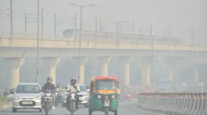 दिल्ली की वायु गुणवत्ता खराब श्रेणी में