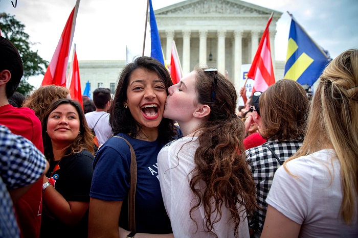 अमेरिकी कांग्रेस ने समलैंगिक विवाह विधेयक किया पारित