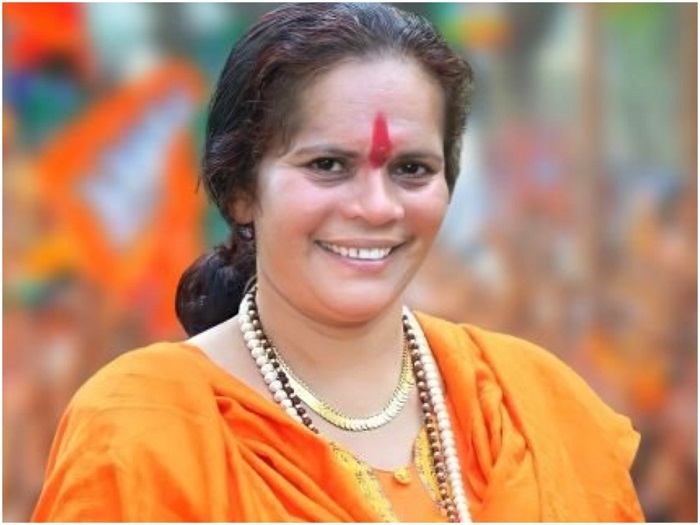 अदालत में पेश हुईं  हिंदूवादी नेता साध्वी प्राची