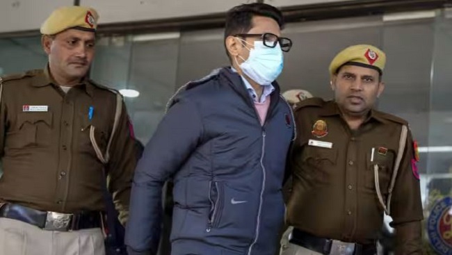 शंकर मिश्रा नेअदालत से कहा शिकायतकर्ता पर पेशाब नहीं किया