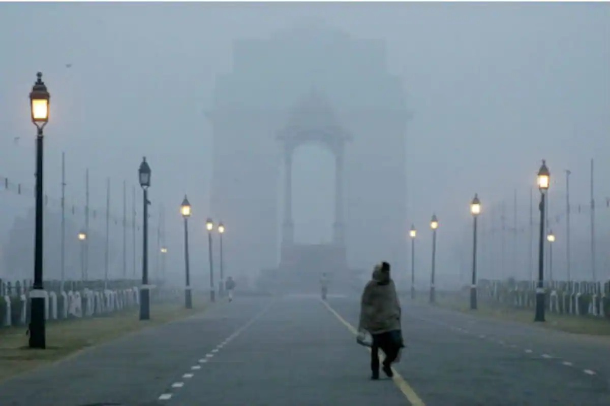दिल्ली में सर्दी का सितम जारी