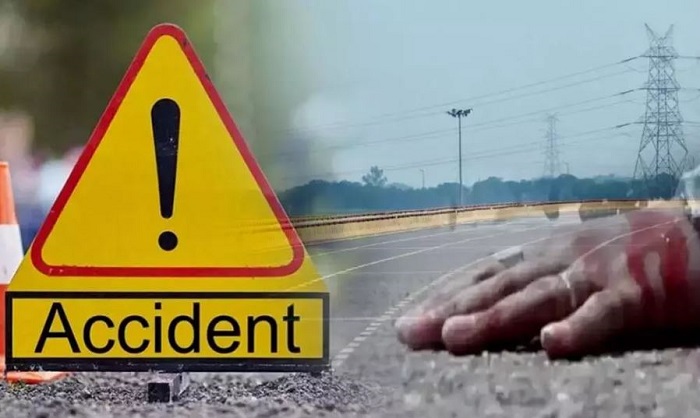 सड़क दुर्घटना में दो युवकों की मौत