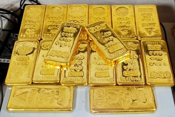 मुंबई एयरपोर्ट पर करोड़ों रुपये का सोना बरामद (फाइल फोटो)
