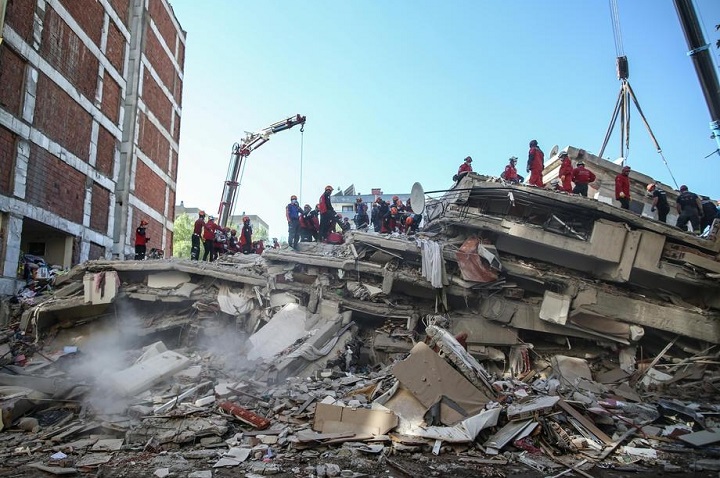 तुर्की-सीरिया में भूकंप से मरने वालों की संख्या 100 के पार