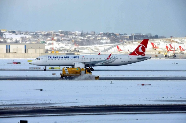 तुर्की में 300 से ज्यादा उड़ानें रद्द (फाइल फोटो)