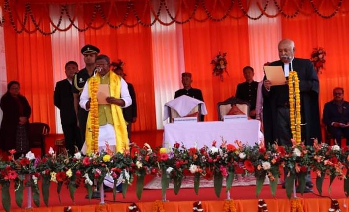 लक्ष्मण प्रसाद आचार्य ने सिक्किम के नए राज्यपाल के रूप में शपथ ली