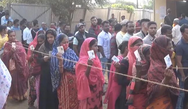 त्रिपुरा में सात बजे से जारी है मतदान