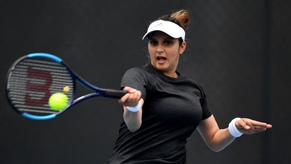 टेनिस खिलाड़ी  सानिया मिर्जा (फाइल फोटो)