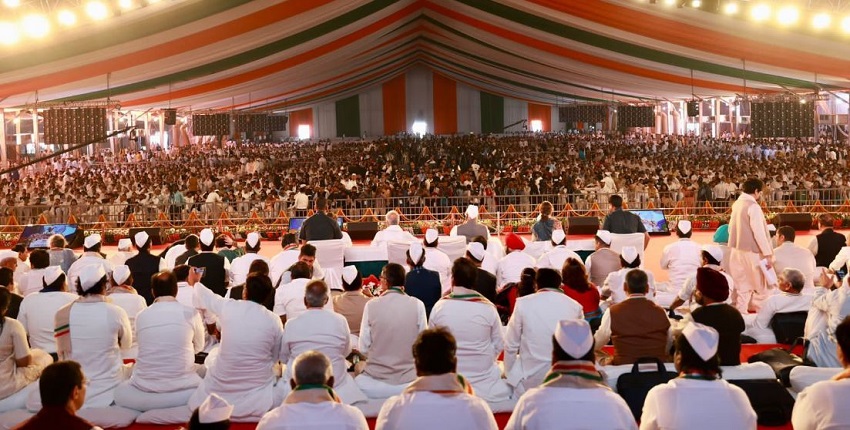 नवा रायपुर में कांग्रेस महाधिवेशन का आज दूसरा दिन