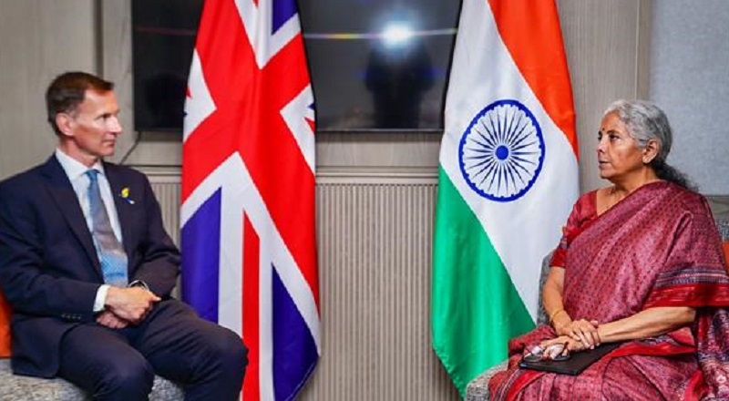 ब्रिटेन और भारत के वित्त मंत्री