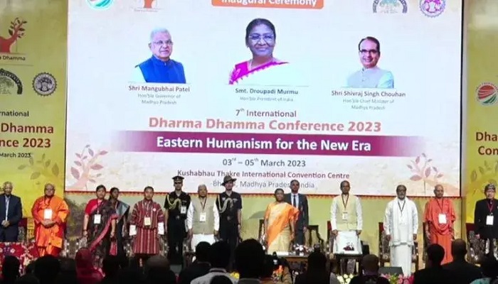 राष्ट्रपति मुर्मू ने भोपाल में 7 वें अंतरराष्ट्रीय धर्म-धम्म सम्मेलन का उद्घाटन किया