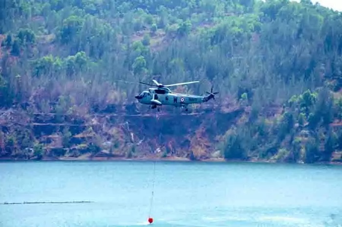 भारतीय नौसेना के हेलीकॉप्टर