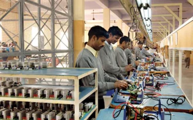 कर्नाटक में तीसरे इलेक्ट्रॉनिक्स विनिर्माण संकुल की होगी स्थापना